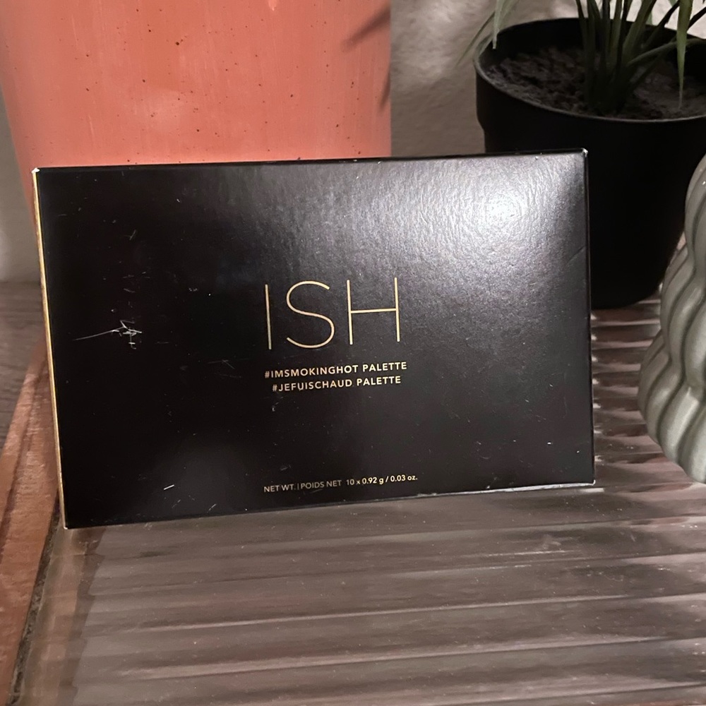 ISH eyeshadow palette